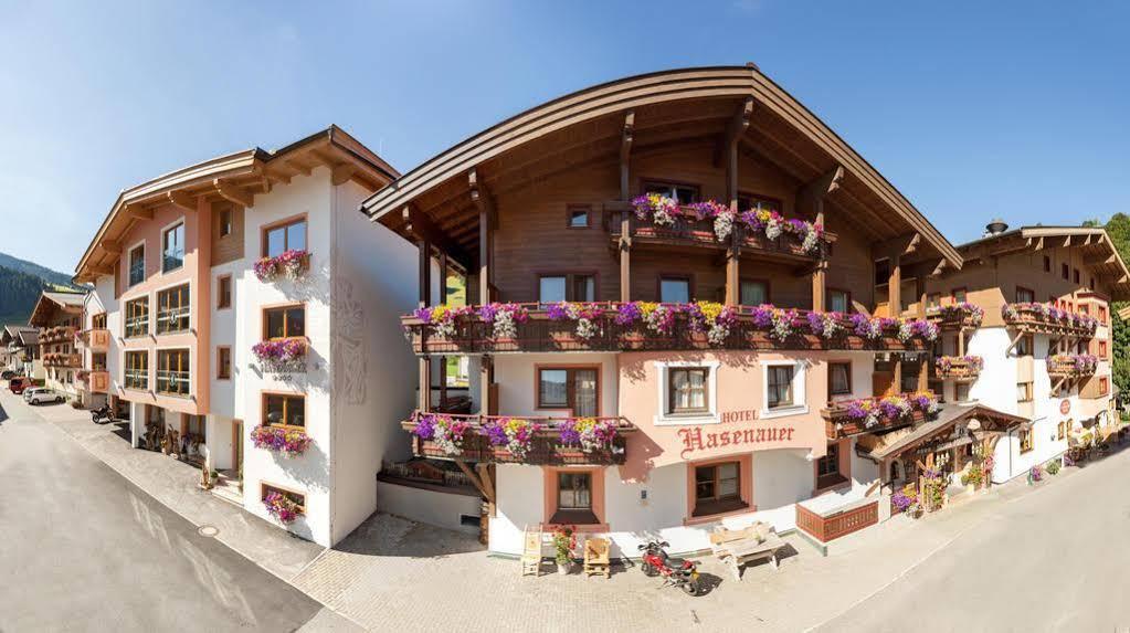 Hotel Hasenauer 4 Sterne Superior Saalbach-Hinterglemm Exterior photo