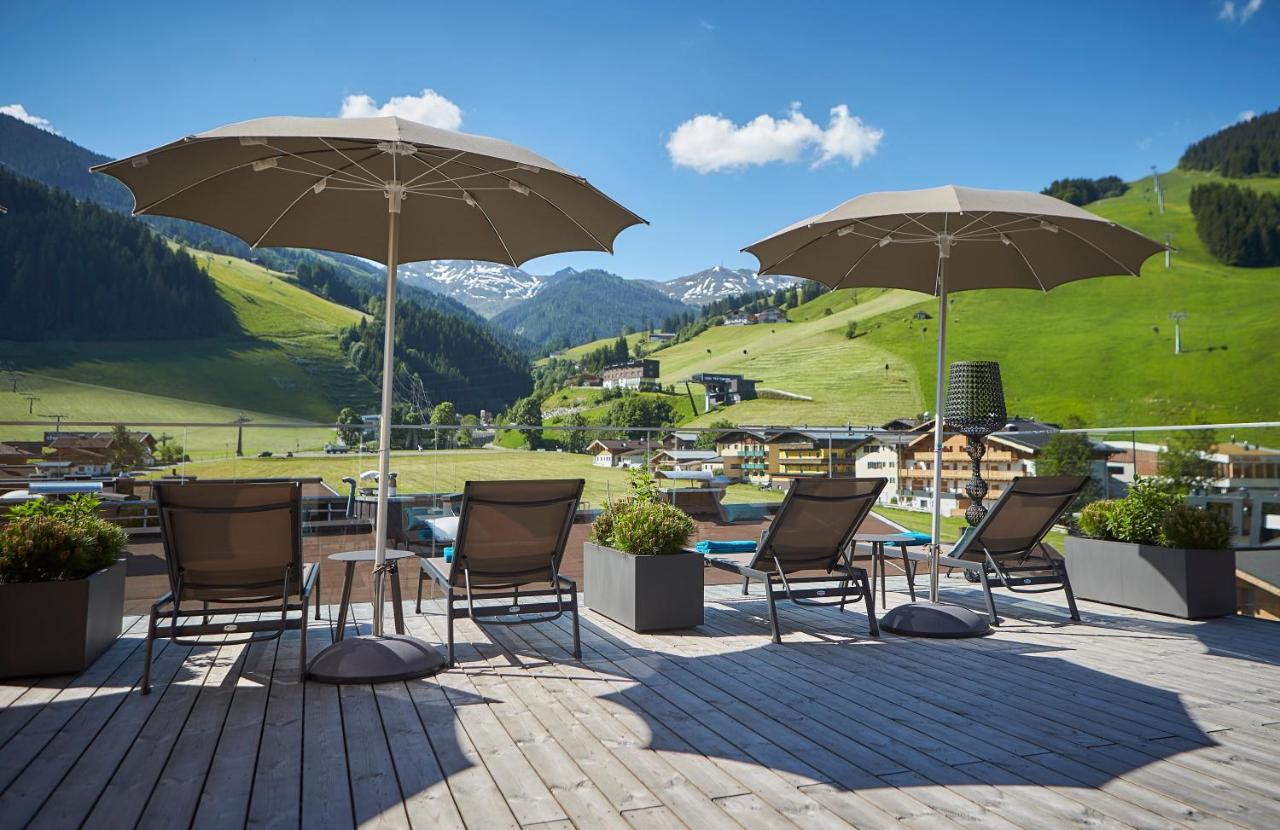 Hotel Hasenauer 4 Sterne Superior Saalbach-Hinterglemm Exterior photo
